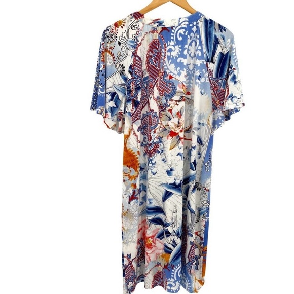 Chico's Blue Jersey Knit Stretch
Refreshing Floral Paisley Print 2 Dress
NWT - Picture 3 of 6